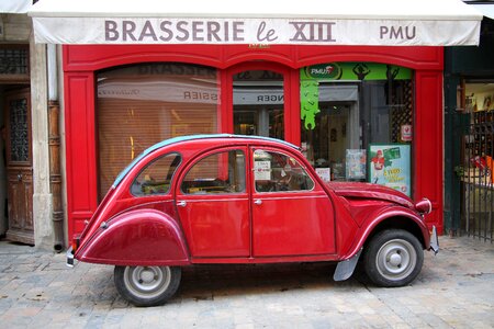 Old car 2cv vehicle