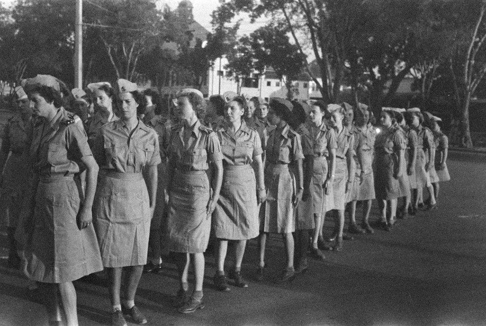 Het Vrouwenkorps KNIL VK-KNIL ingerukt, Bestanddeelnr 18-2-4