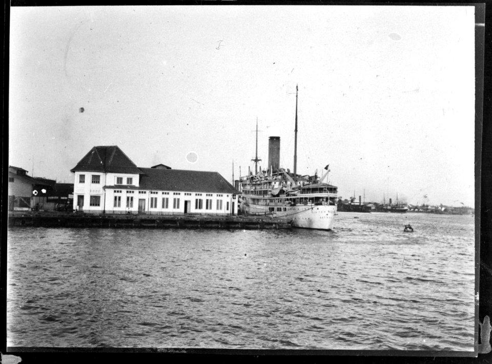 Het passagiersschip s.s. Op ten Noort van de Koninklijke Paketvaart Mij. (KPM), Bestanddeelnr 935-3116