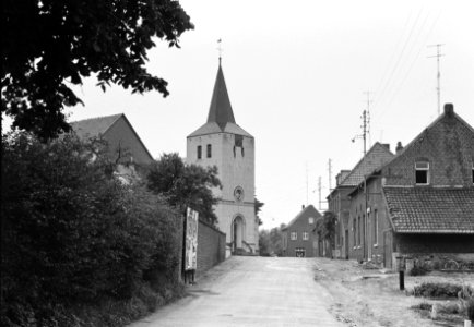 Het plaatsje Tudderen 34-35 nieuwe grens Dorpsstraat (hoofdstraat), Bestanddeelnr 915-3353