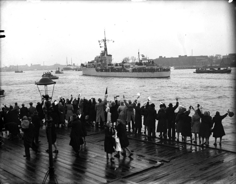 Het schip op het IJ, Bestanddeelnr 902-4448