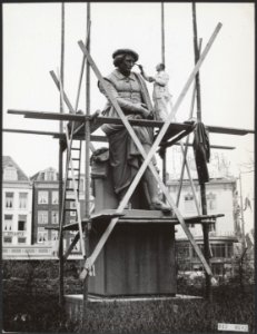 Het Rembrandtjaar t.g.v. de herdenking van de geboortedag 350 jaar geleden van R, Bestanddeelnr 047-0682