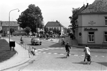 Het plaatsje Elten. Aanplakbiljet voor Overzicht Elten, Bestanddeelnr 915-3360