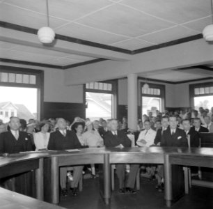 Het publiek en de Statenleden tijdens de toespraak van de gouverneur, Bestanddeelnr 252-7055