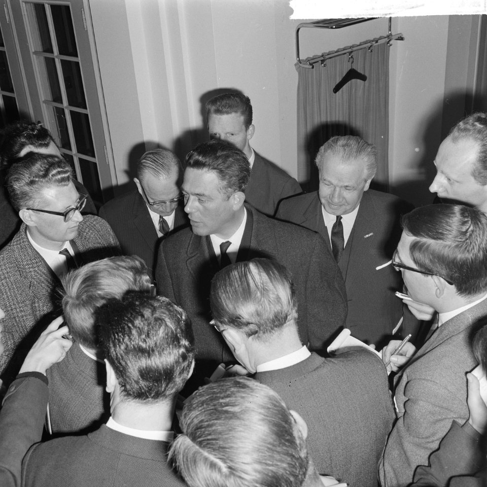 Het seniorenconvent in Tweede Kamer , minister president Marijnen, Bestanddeelnr 916-2800