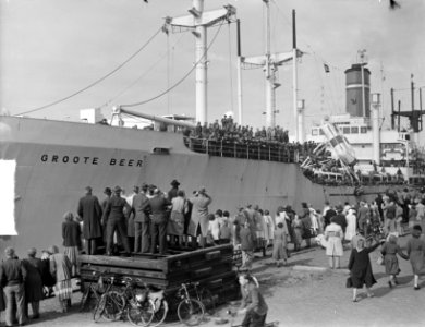 Het schip Groote Beer in IJmuiden, Bestanddeelnr 903-4195