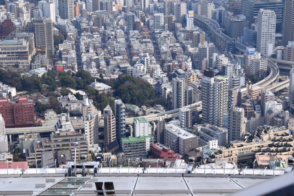 Higashi-Azabu, and the hard-to-photograph Official Residence of the Vice Chairperson of the House of Councillors (orange with bottom hidden by highway)