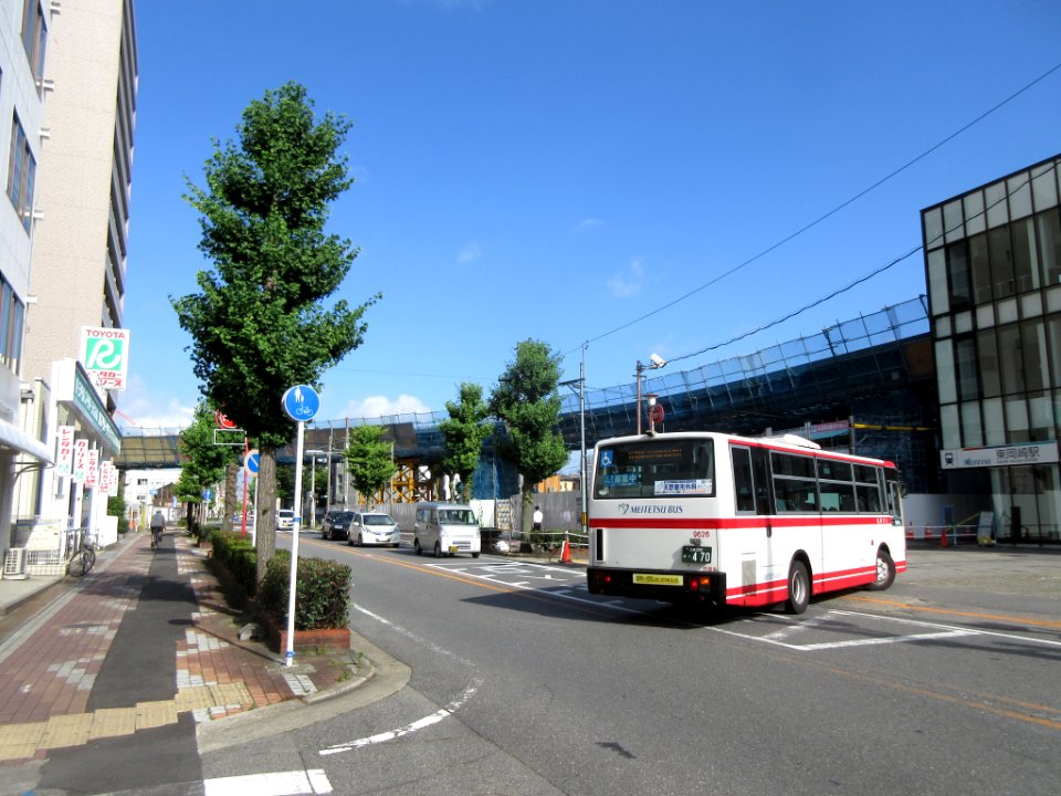 Higashiokazakiekimae-Dori-3