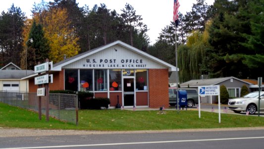 Higgins Lake post office