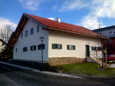 Hiensoelde Mitterfels Fassade nach Sanierung