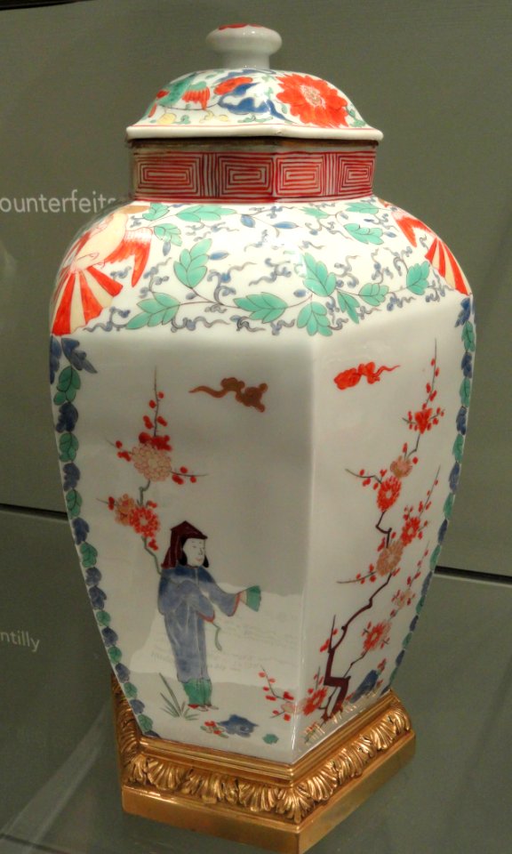 Hexagonal Covered Jar, c. 1730, Meissen, hard-paste porcelain with overglaze enamels, metal mounts - Gardiner Museum, Toronto - DSC00524