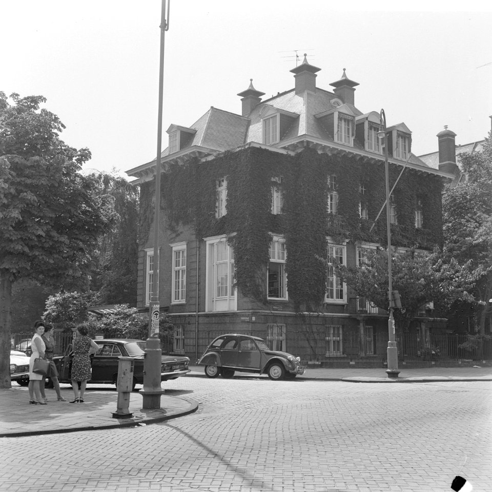 Het Maison Descartes is een cultureel instituut opgericht in 1933 en gefinancier, Bestanddeelnr 922-6920