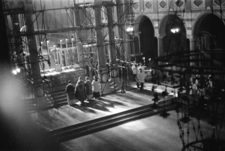 High Mass celebrated in Westminster Cathedral, London, by the reverend A.F.M. Mo, Bestanddeelnr 935-2159 photo