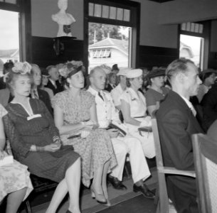 Het publiek en de Statenleden tijdens de toespraak van de gouverneur, Bestanddeelnr 252-7056