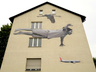 Hildburghauser.Strasse.Marienfelde.fliegendesKind.P1078776