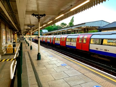 High Barnet station canopy looking north photo