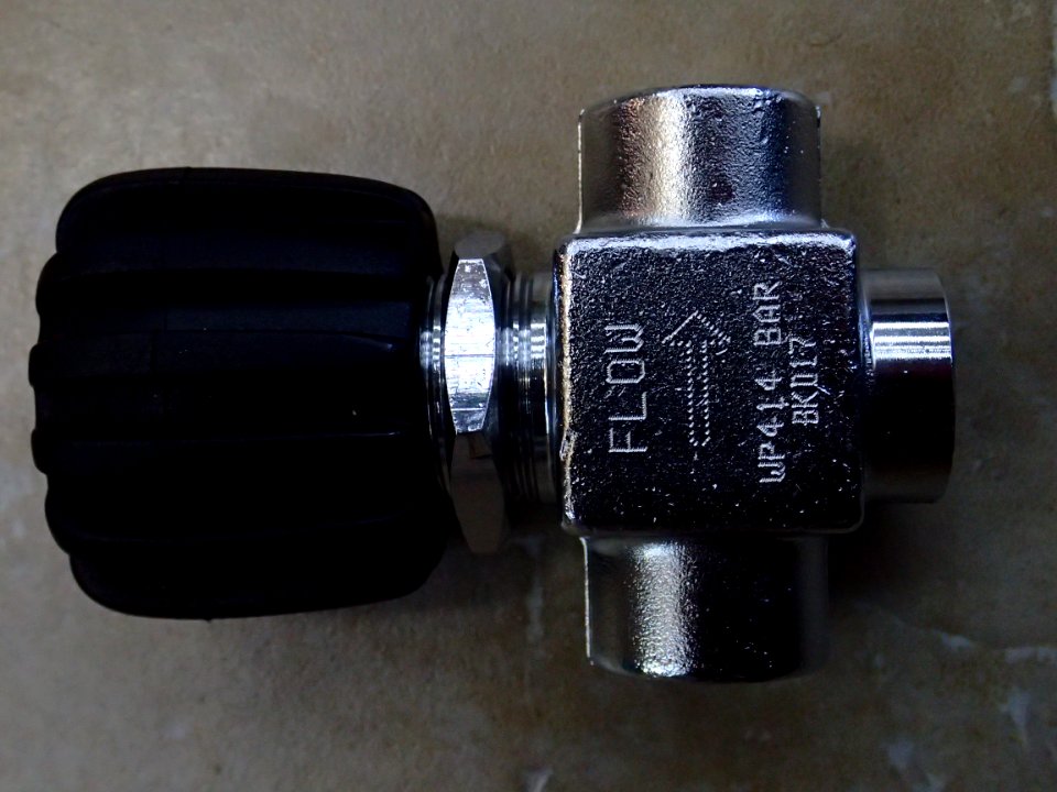 High pressure air valve P8160050