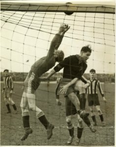 HFC Haarlem, spelmoment in een onbekende wedstrijd. NL-HlmNHA 5400466497