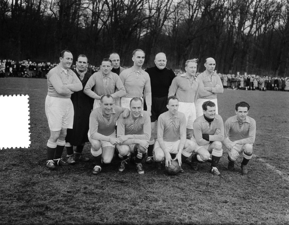 HFC tegen Oud Internationals 3-2, Bestanddeelnr 904-9051