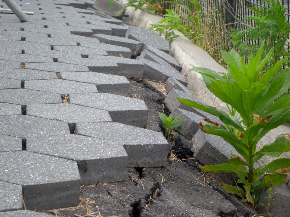 Hex pavers sliding to Hudson W60 jeh