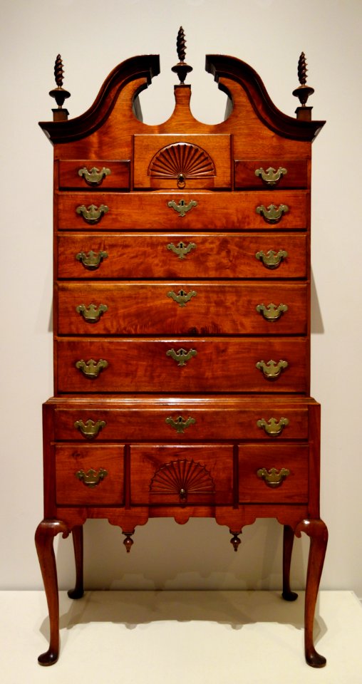 High Chest of Drawers, unidentified maker, Boston or Charlestown, Massachusetts, c. 1760-1780, walnut with white pine substructure - Huntington Museum of Art - DSC05085