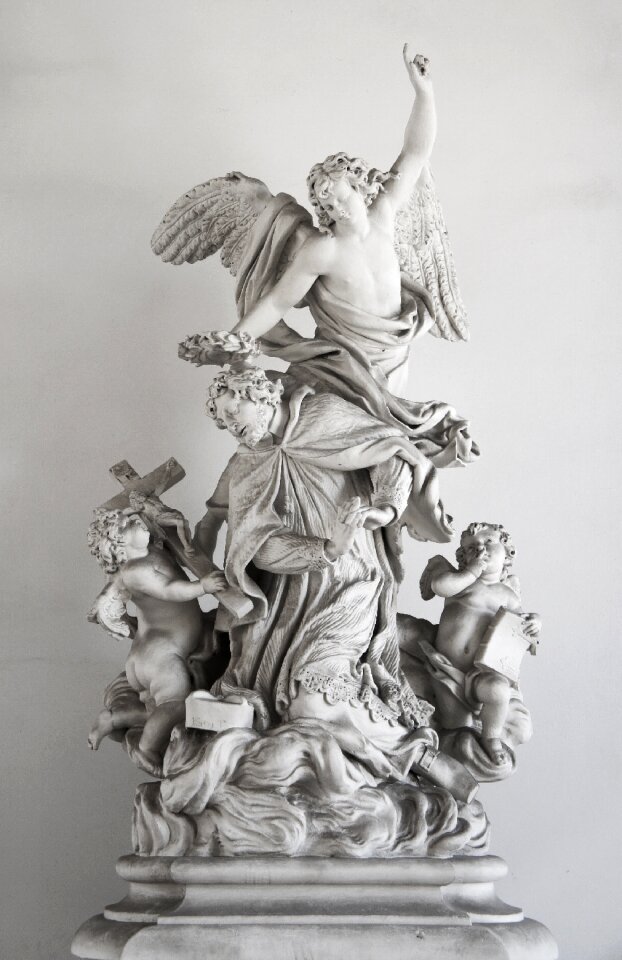 Tour monument angel
