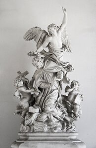 Tour monument angel
