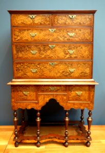High chest of drawers, maker unknown, Massachusetts, c. 1720, elm, maple, pine - De Young Museum - DSC00970