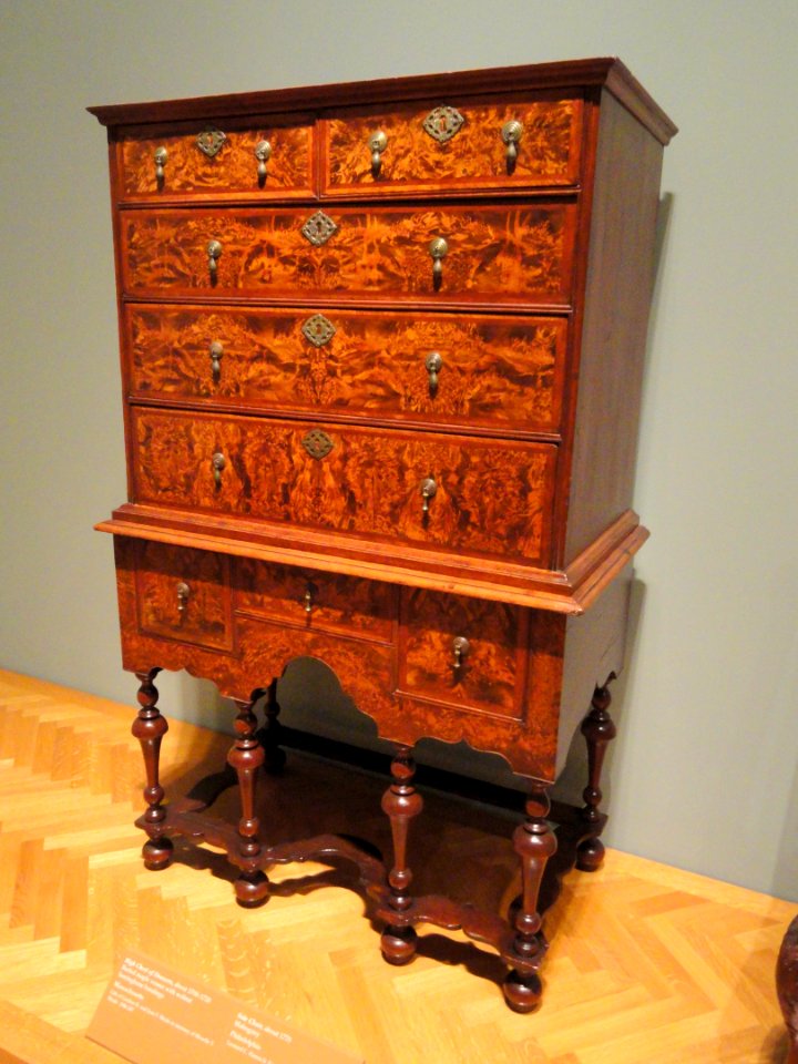 High Chest of Drawers, about 1700-1720, Massachusetts, burled maple veneer with walnut herringbone bandings - Cleveland Museum of Art - DSC08851