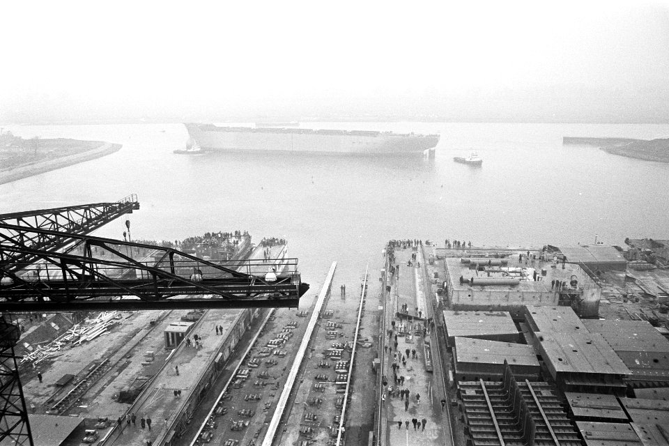 Heusden, Verolmewerf, tewaterlating Bulkcarrier Pegasus opdracht Verolme, Bestanddeelnr 925-3164