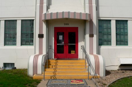 Hiawatha, Kansas National Guard armory E entrance 1