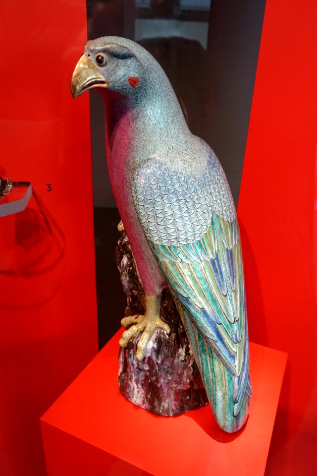 Hawk, Jingdezhen, China, 1735-1750 AD, porcelain - Peabody Essex Museum - Salem, MA - DSC05322