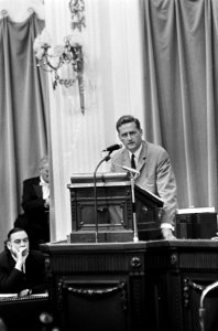 Het Vietnamdebat in de Tweede Kamer kamerlid Kees Boertien (ARP) aan het woord, Bestanddeelnr 920-6362