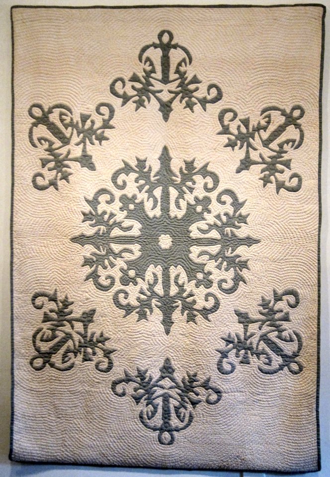 Hawaiian quilt, 'Niumalu' or Nawilili Beauty