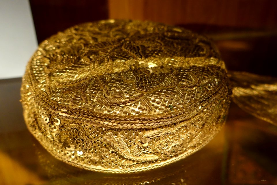 Hat, unidentified - Etnografiska museet - Stockholm, Sweden - DSC00864