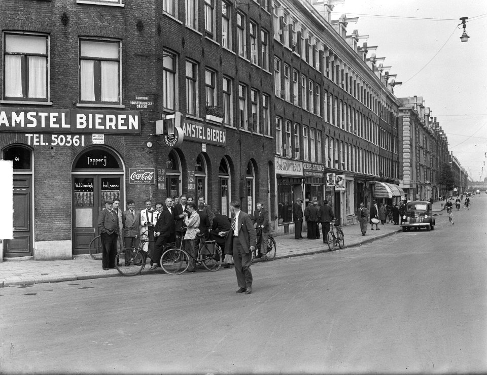 Havenstaking in Amsterdam. Stakers in gesprek, Bestanddeelnr 904-1349