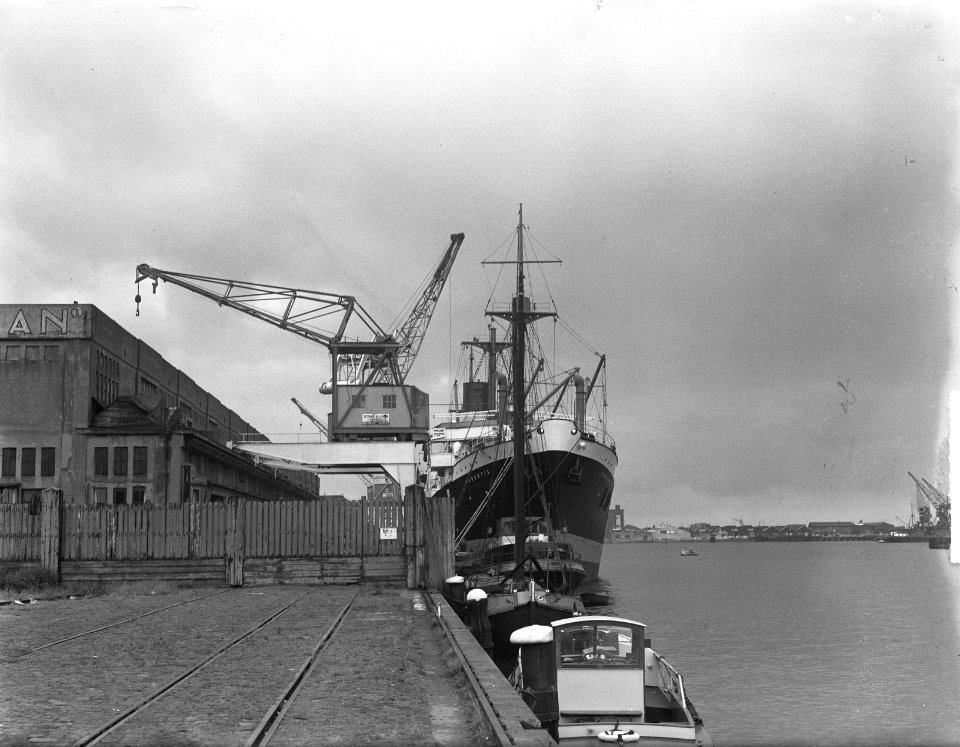 Havenstaking in Amsterdam. Hekken gesloten, Bestanddeelnr 904-1347