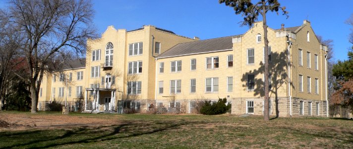 Hastings Regional Center building 10