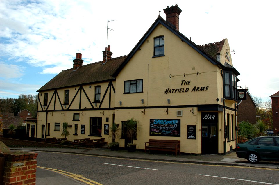 Hatfield-Arms-20051105-026