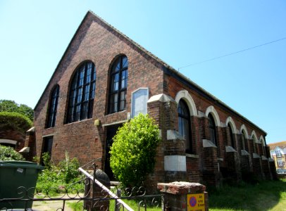 Hastleon Hall (former Congregational and United Reformed Church), Bexhill Road, Bulverhythe, Hastings (June 2015) (3)