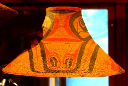 Hat, Haida or Tlingit, spruce root - Native American collection - Peabody Museum, Harvard University - DSC06143