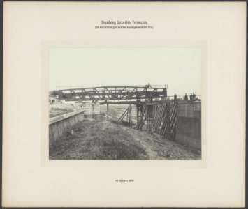 Het vooruitbrengen van het vaste gedeelte der brug, Bestanddeelnr 794