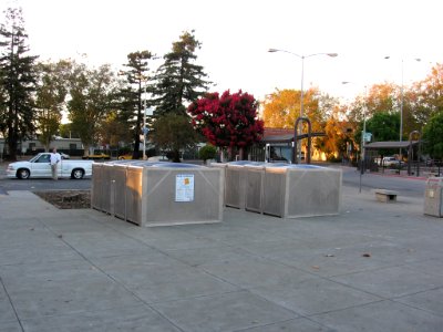 Hayward Bart station 2572 09