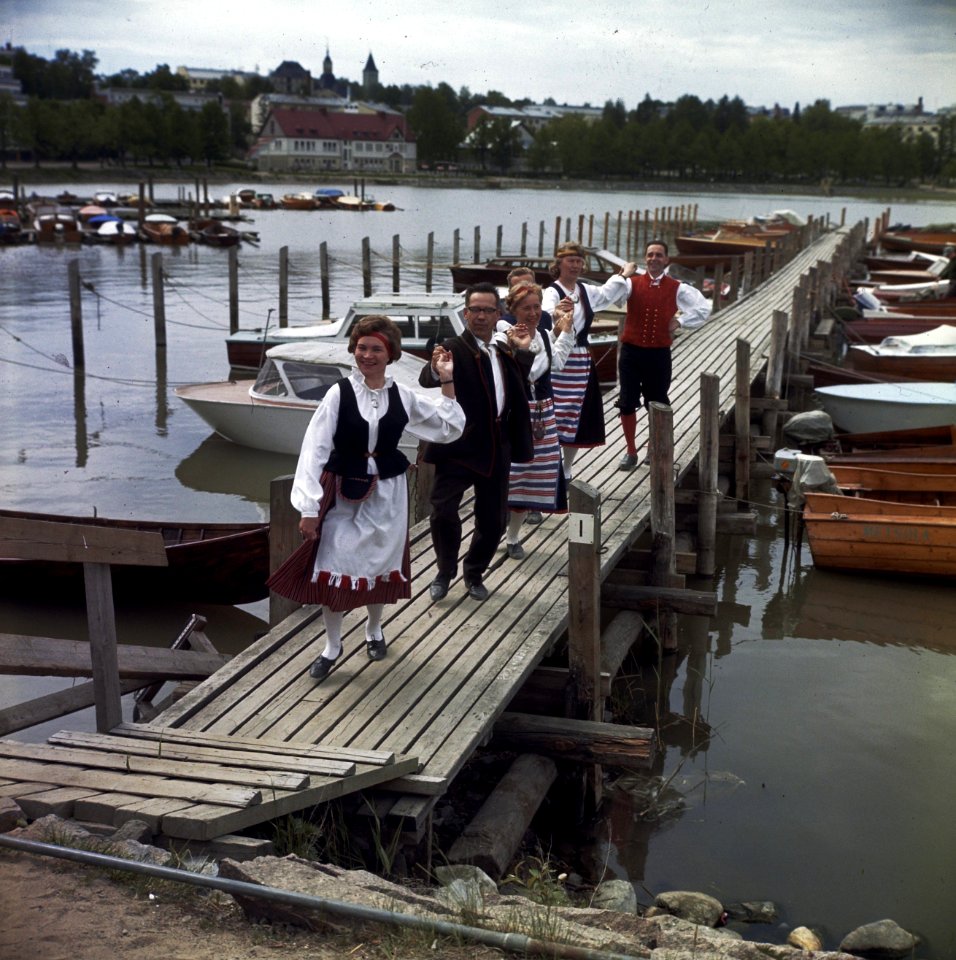 Havens, klederdrachten, mannen, vrouwen, Bestanddeelnr 254-7436