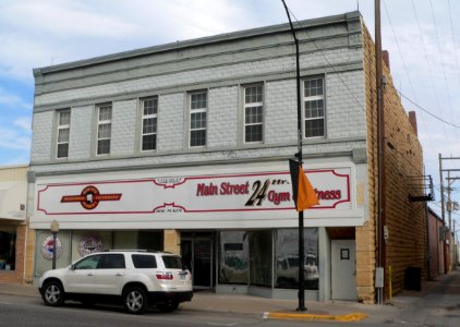 Hays KS, 806 Main St 1