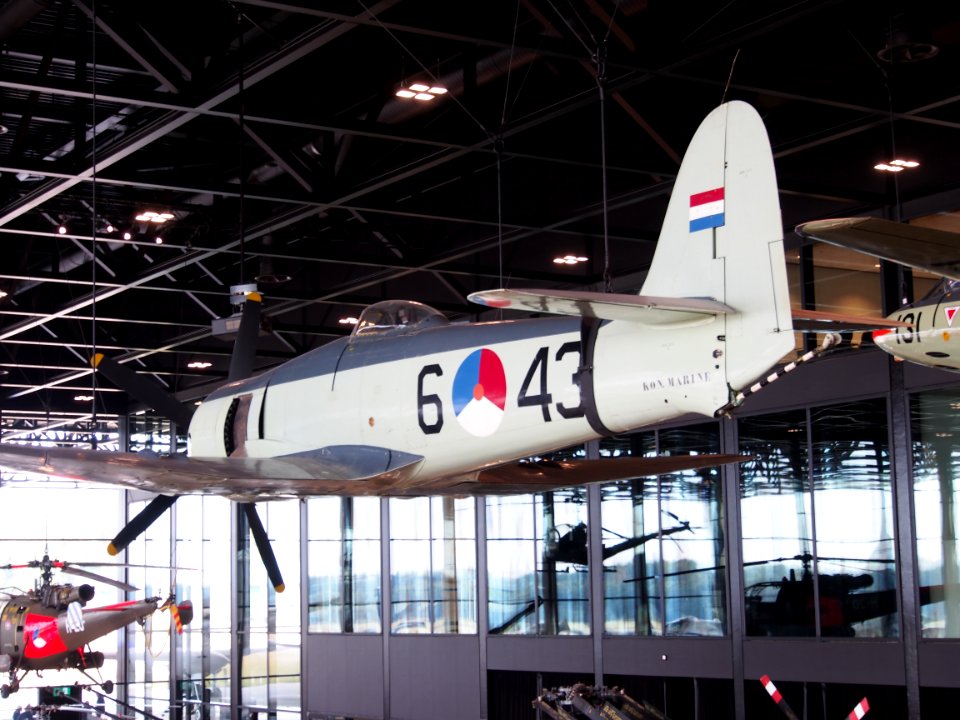 Hawker Sea Furry Mk50 RNAF 6-43 pic2