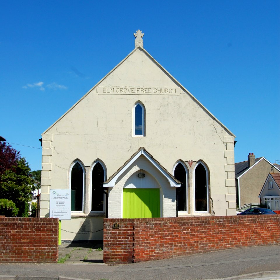 Hayling Christian Centre (former Elm Grove Free Church), Elm Grove, Hayling Island (May 2019) (3)