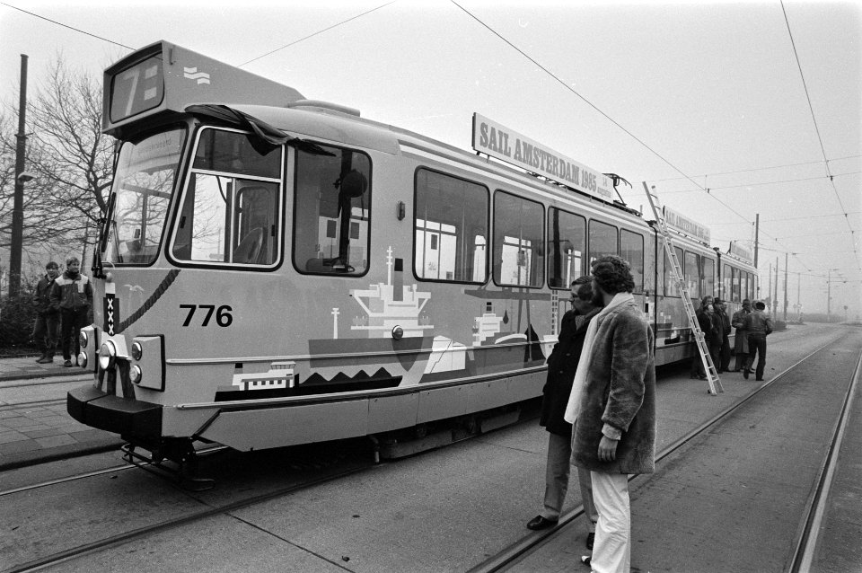 HavenSailtram, Amsterdam aan meerpaal, Bestanddeelnr 933-2589