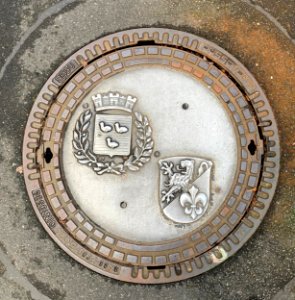 Hattersheim, Kanaldeckel