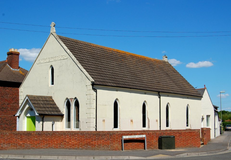 Hayling Christian Centre (former Elm Grove Free Church), Elm Grove, Hayling Island (May 2019) (6)